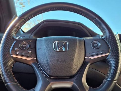 Certified 2022 Honda Pilot TrailSport image 25