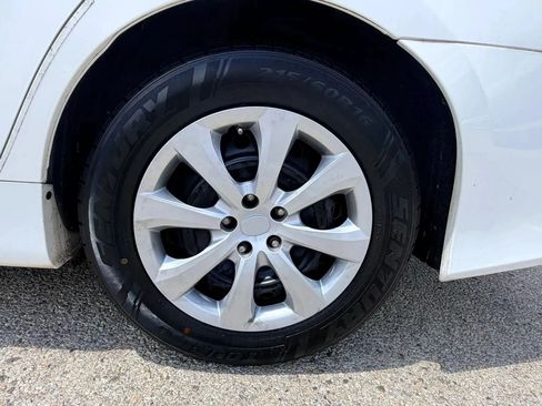Used 2014 Toyota Camry FWD image 2