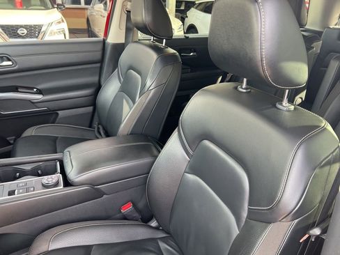 Certified 2023 Nissan Pathfinder SL w/ SL Premium Package image 4