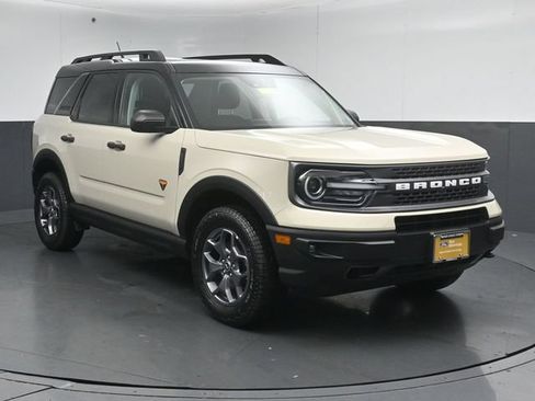 Certified 2024 Ford Bronco Sport Badlands AWD/4WD image 1