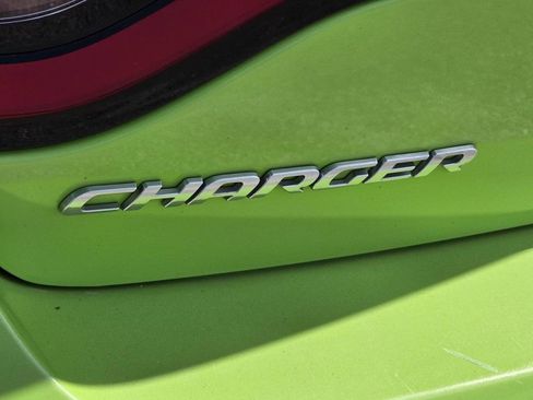 Used 2019 Dodge Charger SXT image 25