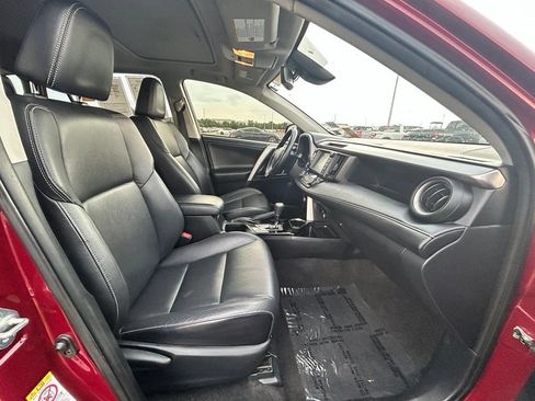 Used 2018 Toyota RAV4 Limited AWD/4WD image 13