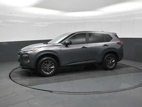 Used 2021 Nissan Rogue S image 4