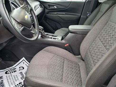 Used 2024 Chevrolet Equinox LT image 10
