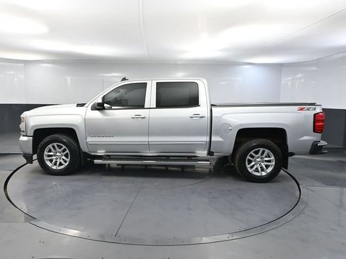 Used 2018 Chevrolet Silverado 1500 LT w/ All Star Edition AWD/4WD image 9