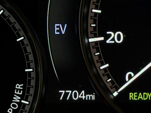 Used 2025 MAZDA CX-50 2.5 Hybrid w/ Preferred Pkg image 14