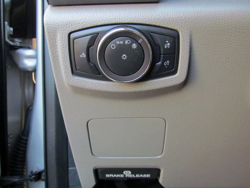 Used 2018 Ford F250 XLT image 29