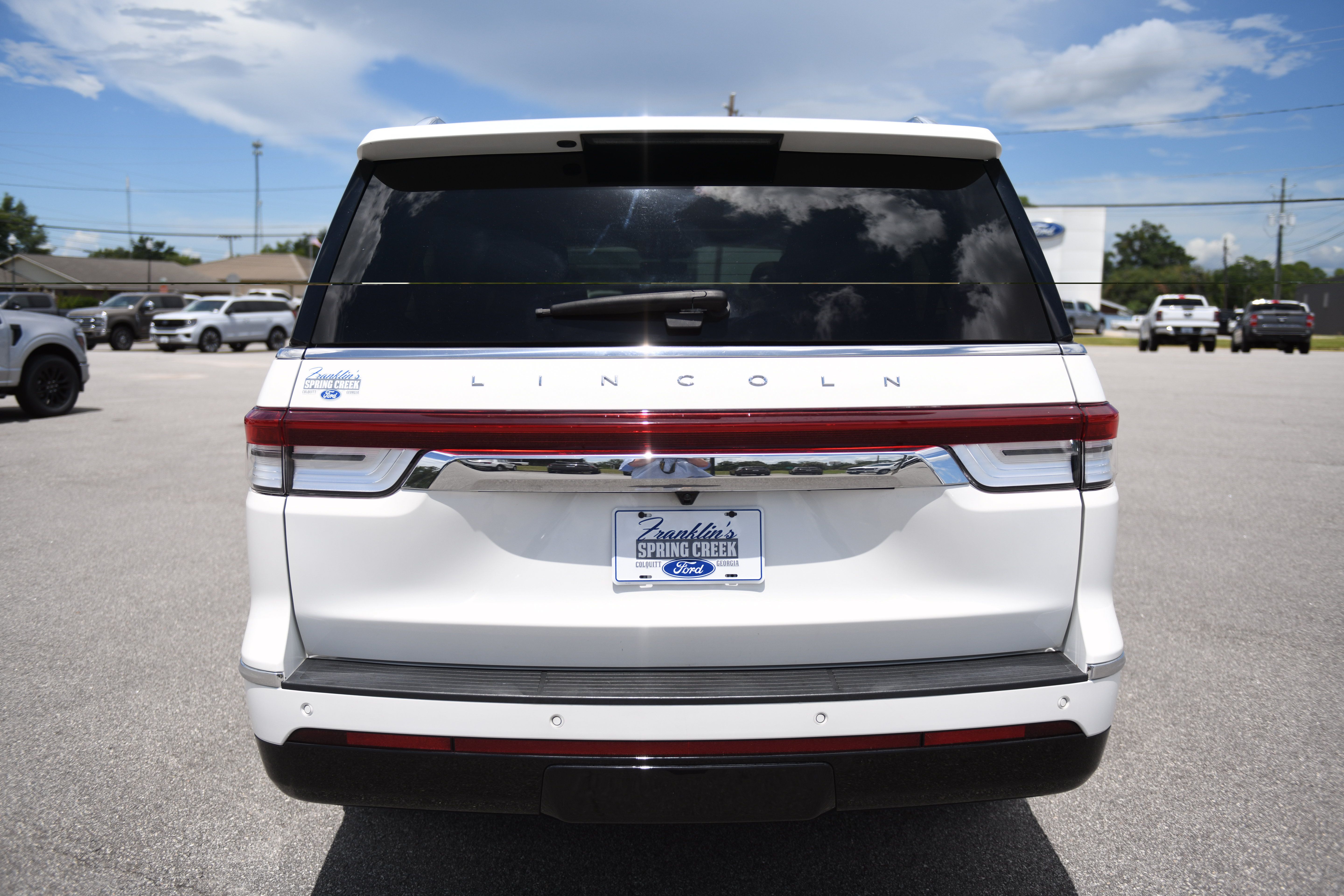 Used 2023 Lincoln Navigator L Reserve AWD/4WD image 8