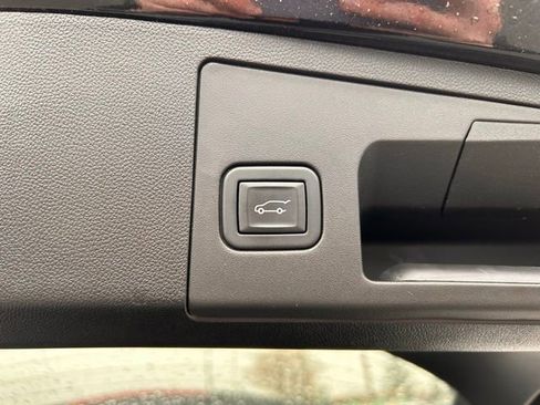 Used 2023 Cadillac XT4 Sport image 48