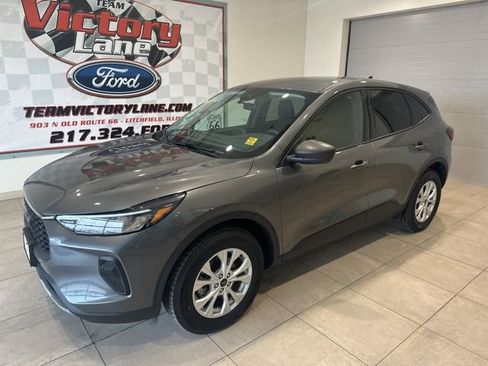 Used 2025 Ford Escape Active image 1