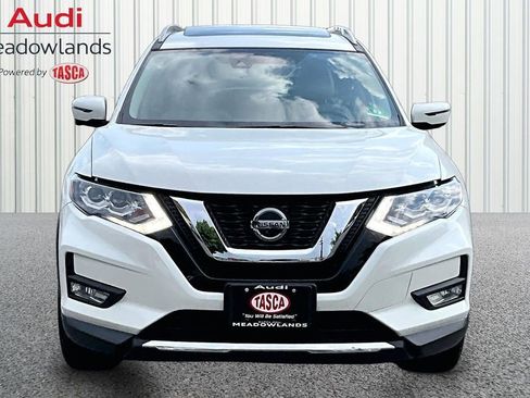 Used 2018 Nissan Rogue SL w/ Premium Package AWD/4WD image 2