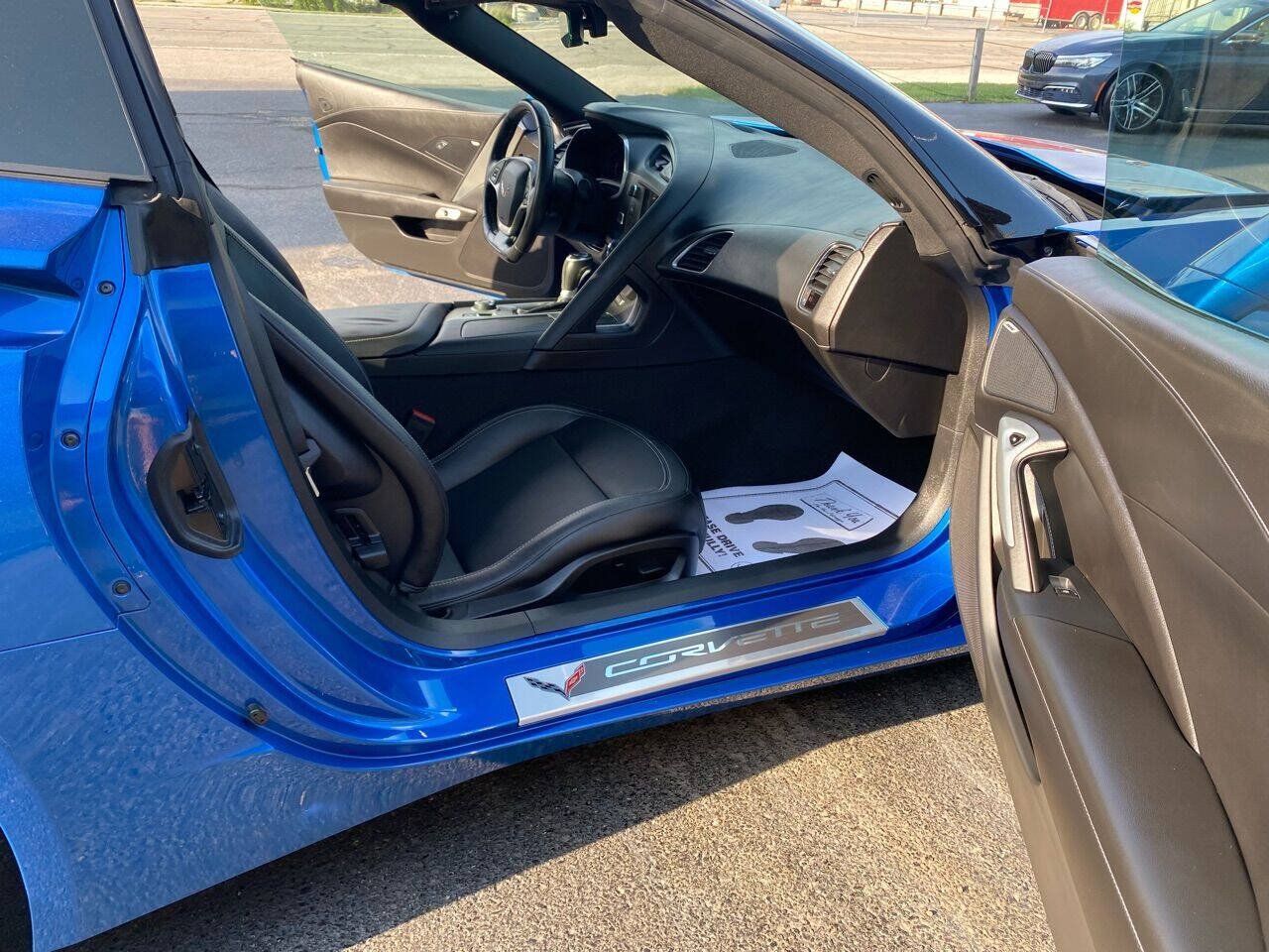 Used 2016 Chevrolet Corvette Stingray Coupe RWD image 48