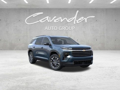 New 2026 Chevrolet Traverse LT image 1