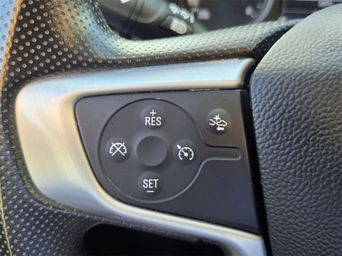 Used 2023 GMC Terrain SLE image 25