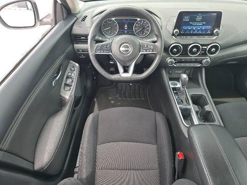 Used 2024 Nissan Sentra SV FWD image 19