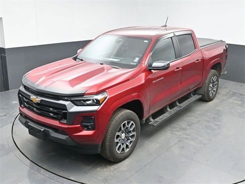 Used 2024 Chevrolet Colorado LT w/ LT Convenience Package III image 33