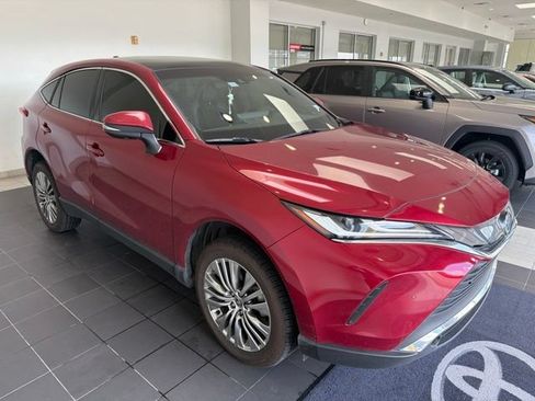 Used 2022 Toyota Venza Limited w/ Advanced Technology Package AWD/4WD image 4