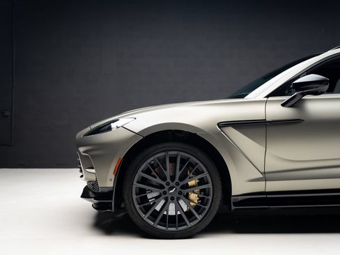 Used 2023 Aston Martin DBX 707 AWD/4WD image 18