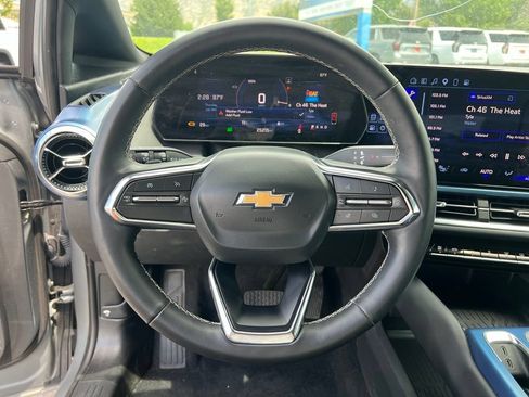Certified 2024 Chevrolet Equinox EV LT AWD/4WD image 31