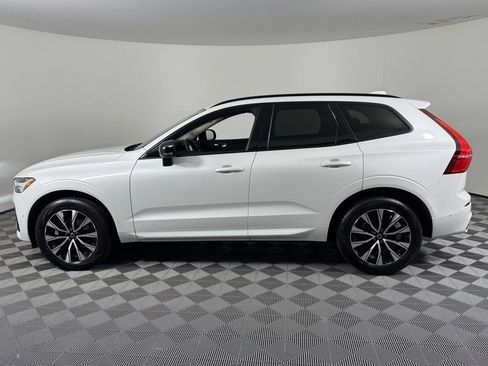 Certified 2024 Volvo XC60 B5 Plus w/ Protection Package Premier AWD/4WD image 12