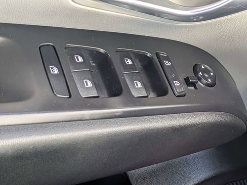 Certified 2024 Hyundai Tucson SE image 24