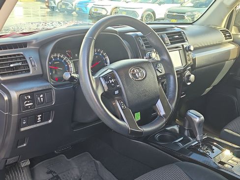 Certified 2018 Toyota 4Runner TRD Off-Road image 13