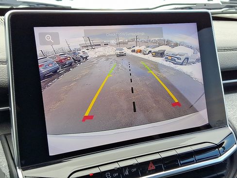 Certified 2023 Jeep Compass Latitude w/ Convenience Group image 20