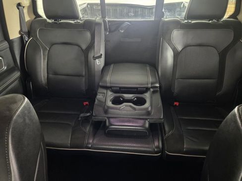 Used 2019 RAM 1500 Laramie AWD/4WD image 23