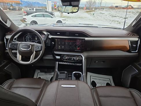 Used 2024 GMC Sierra 2500 Denali w/ Denali Reserve Package image 3