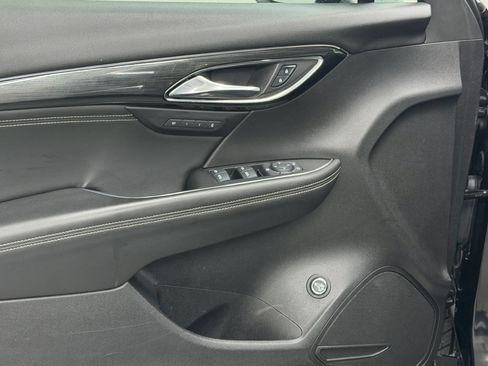 Used 2023 Buick Envision Essence FWD image 69