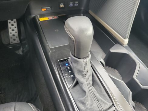 Certified 2025 Toyota Camry SE w/ Convenience Package FWD image 28