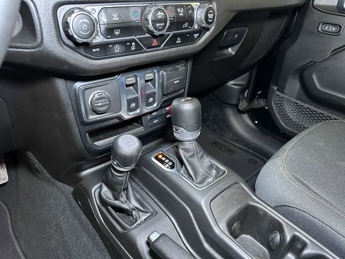 Certified 2024 Jeep Wrangler Sport S image 38