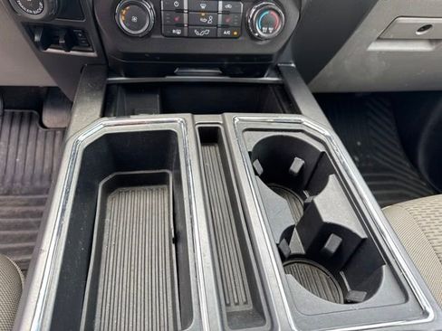 Used 2018 Ford F150 XLT w/ Equipment Group 302A Luxury AWD/4WD image 34