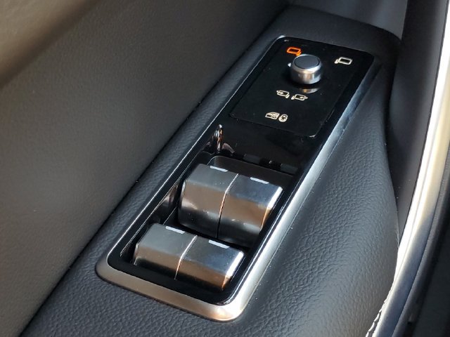 New 2026 Jaguar F-PACE R-Dynamic S AWD/4WD image 19