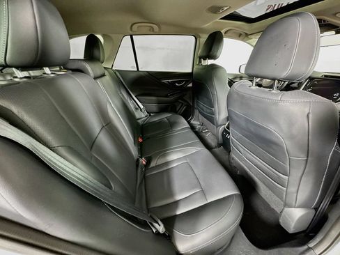 Used 2025 Subaru Outback Limited AWD/4WD image 29