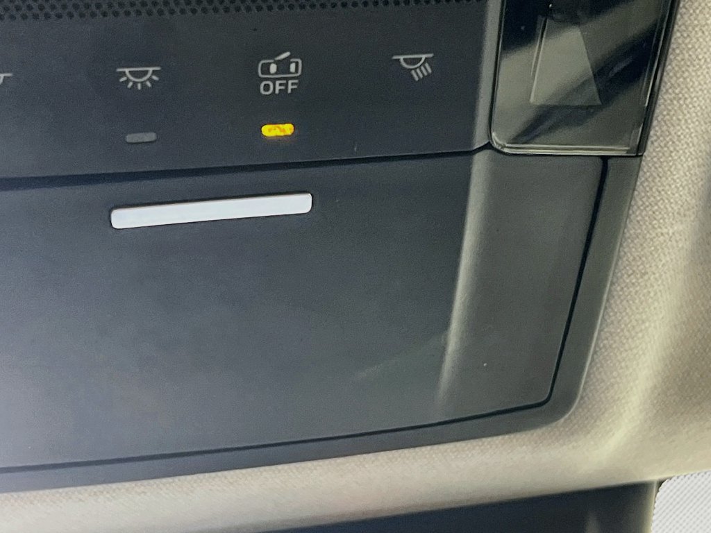 Used 2025 Mitsubishi Outlander SE FWD image 18