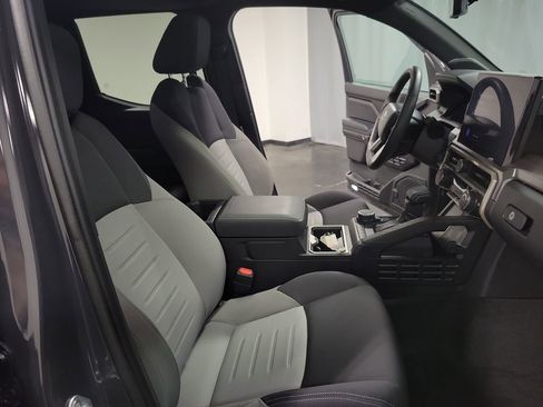 Used 2024 Toyota Tacoma TRD Sport w/ TRD Sport Upgrade Package image 25