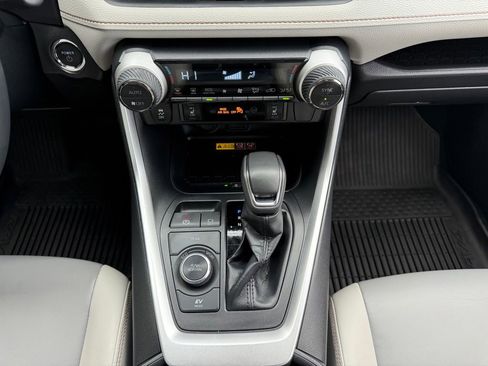 Certified 2023 Toyota RAV4 XLE Premium AWD/4WD image 21