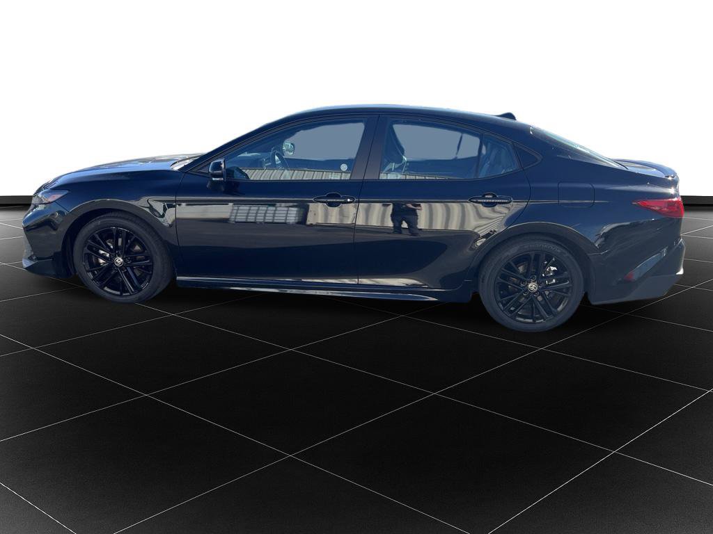 Used 2026 Toyota Camry SE FWD image 2