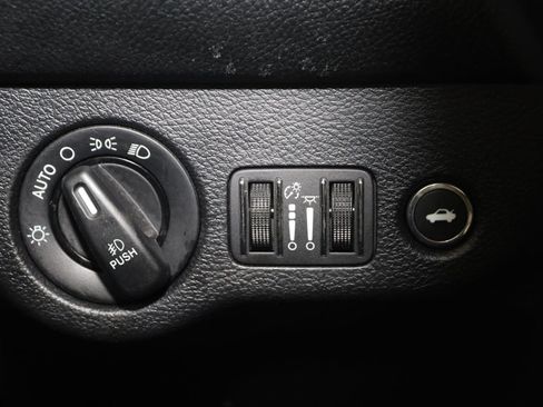 Used 2017 Dodge Challenger R/T w/ Sound Group RWD image 29