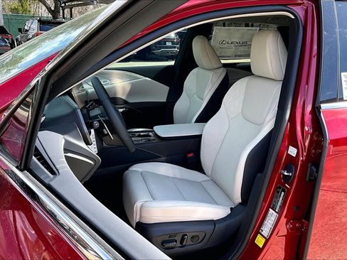 New 2026 Lexus RX 350 FWD image 17