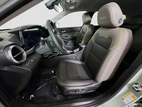 New 2026 Chevrolet Trax ACTIV w/ Driver Confidence Package FWD image 19