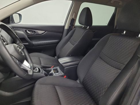 Used 2020 Nissan Rogue SV FWD image 17