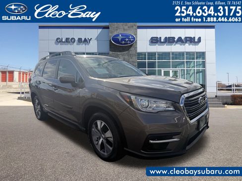 Used 2021 Subaru Ascent Premium w/ Convenience Package image 1