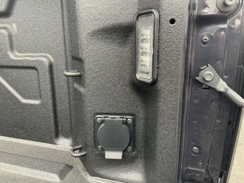 Used 2026 GMC Sierra 3500 SLE w/ SLE Convenience Package image 12