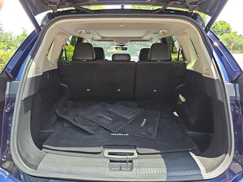 Certified 2024 Nissan Rogue SV w/ SV Premium Package AWD/4WD image 29