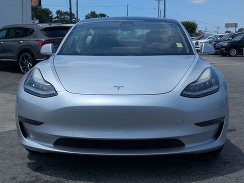 Used 2018 Tesla Model 3 Mid Range RWD image 9