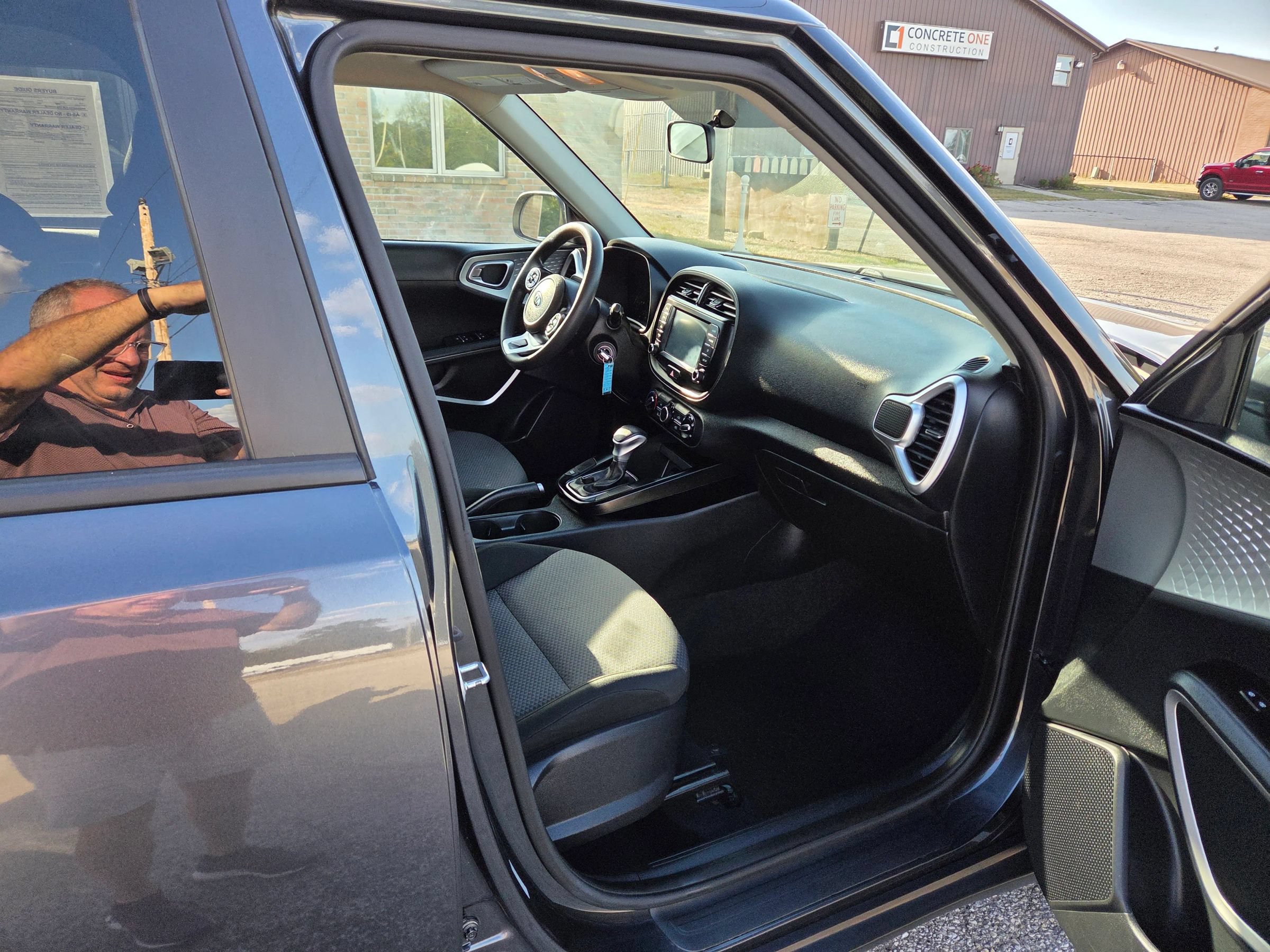 Used 2020 Kia Soul LX FWD image 20