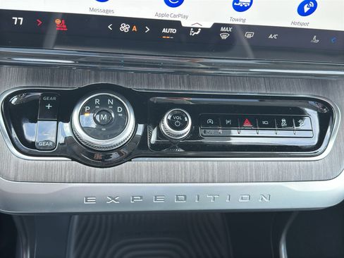 New 2025 Ford Expedition Max Platinum w/ Platinum Ultimate Package image 21