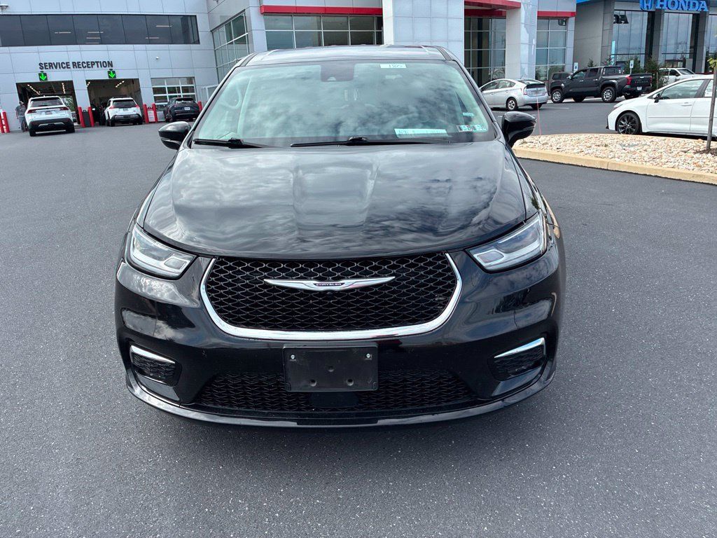 Used 2024 Chrysler Pacifica Touring-L FWD image 22
